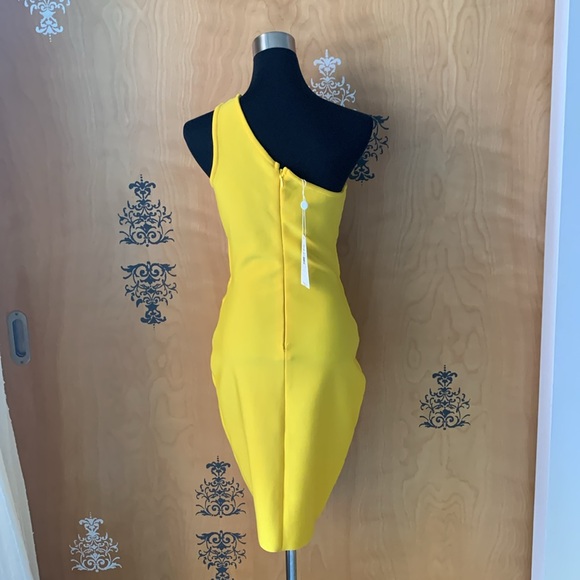 NEW - GORGEOUS Sexy Cut-Out Dress in Bright Yellow - Picture 11 of 14